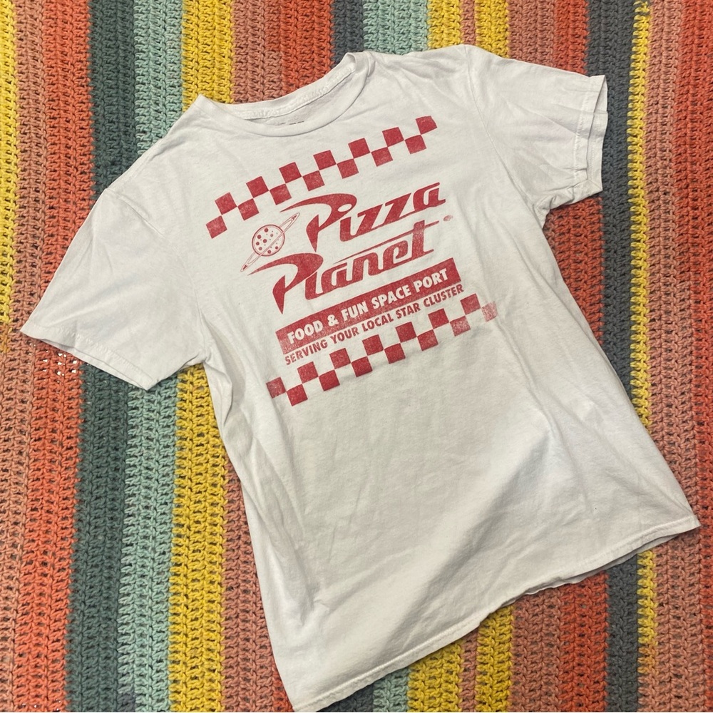 Pizza Planet Graphic Tee - Disney’s Toy Story size M
